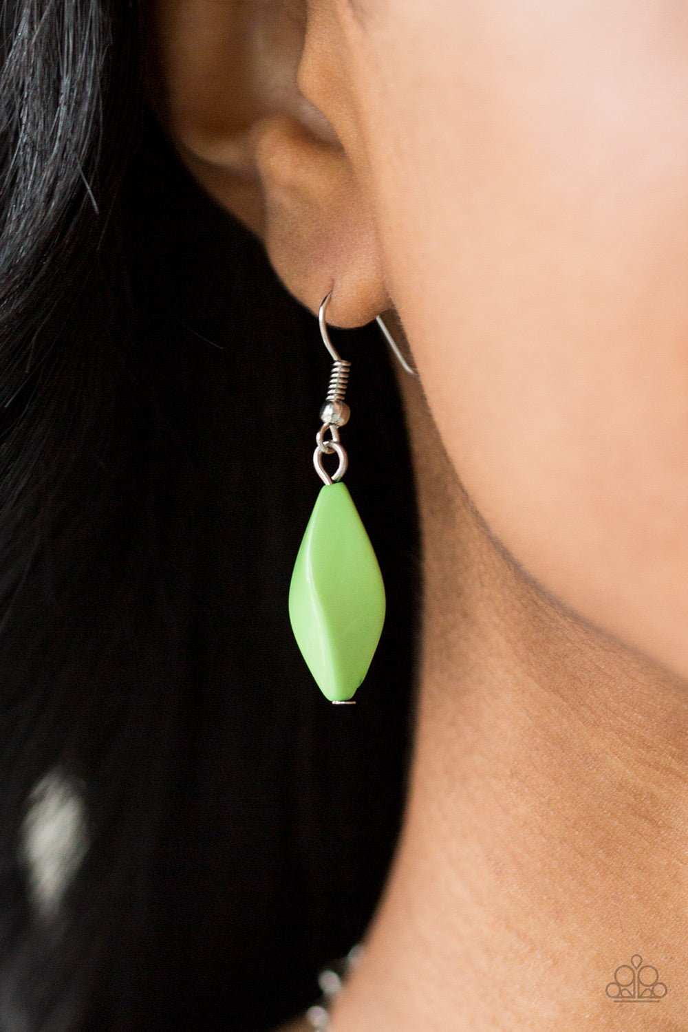 Paparazzi Necklaces - Venturous Vibes - Green