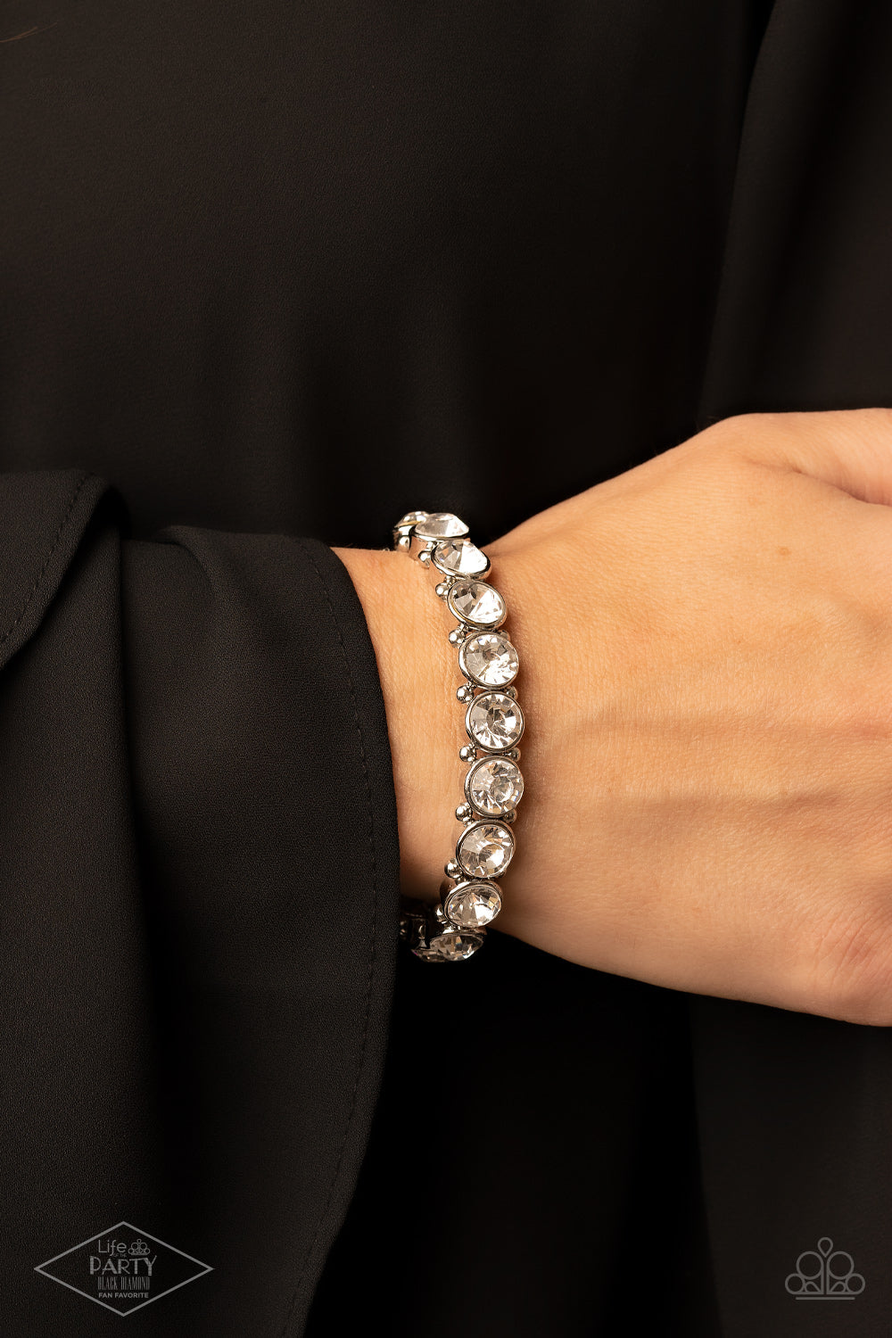 Paparazzi Bracelets - Sugar-Coated Sparkle - White