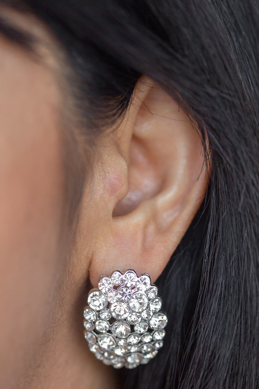 Paparazzi Earrings - Daring Dazzle - White