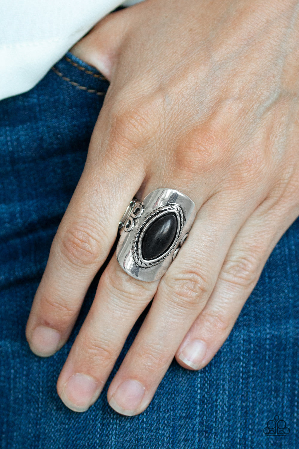 Paparazzi Rings - PLAIN Ride - Black