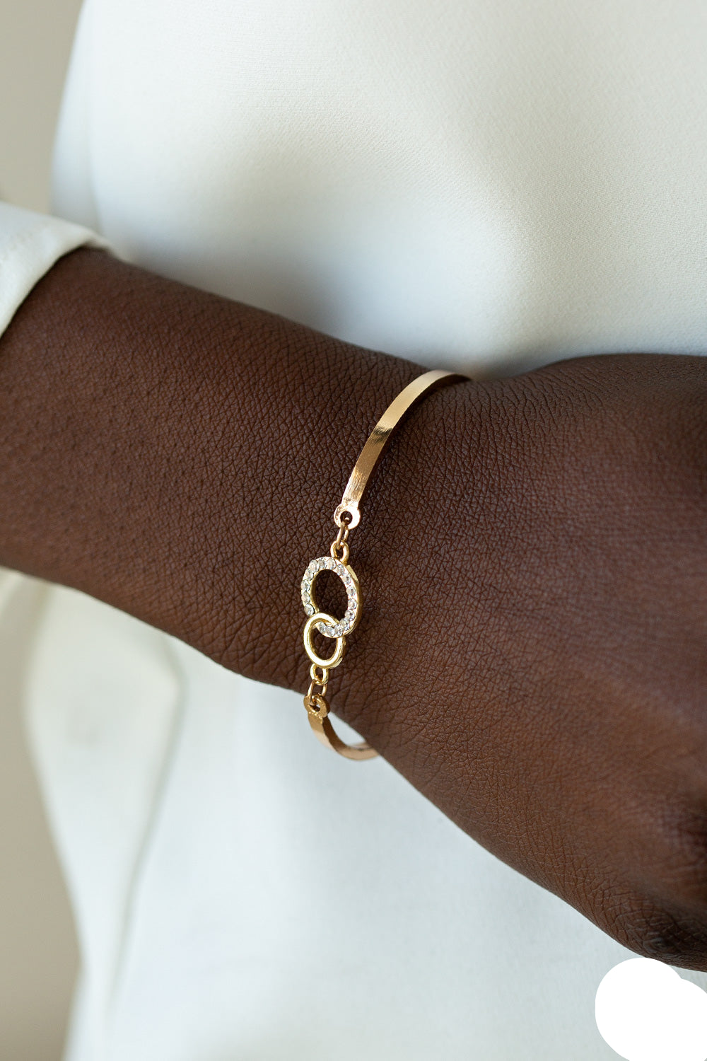 Paparazzi Bracelets - Simple Sophistication - Gold