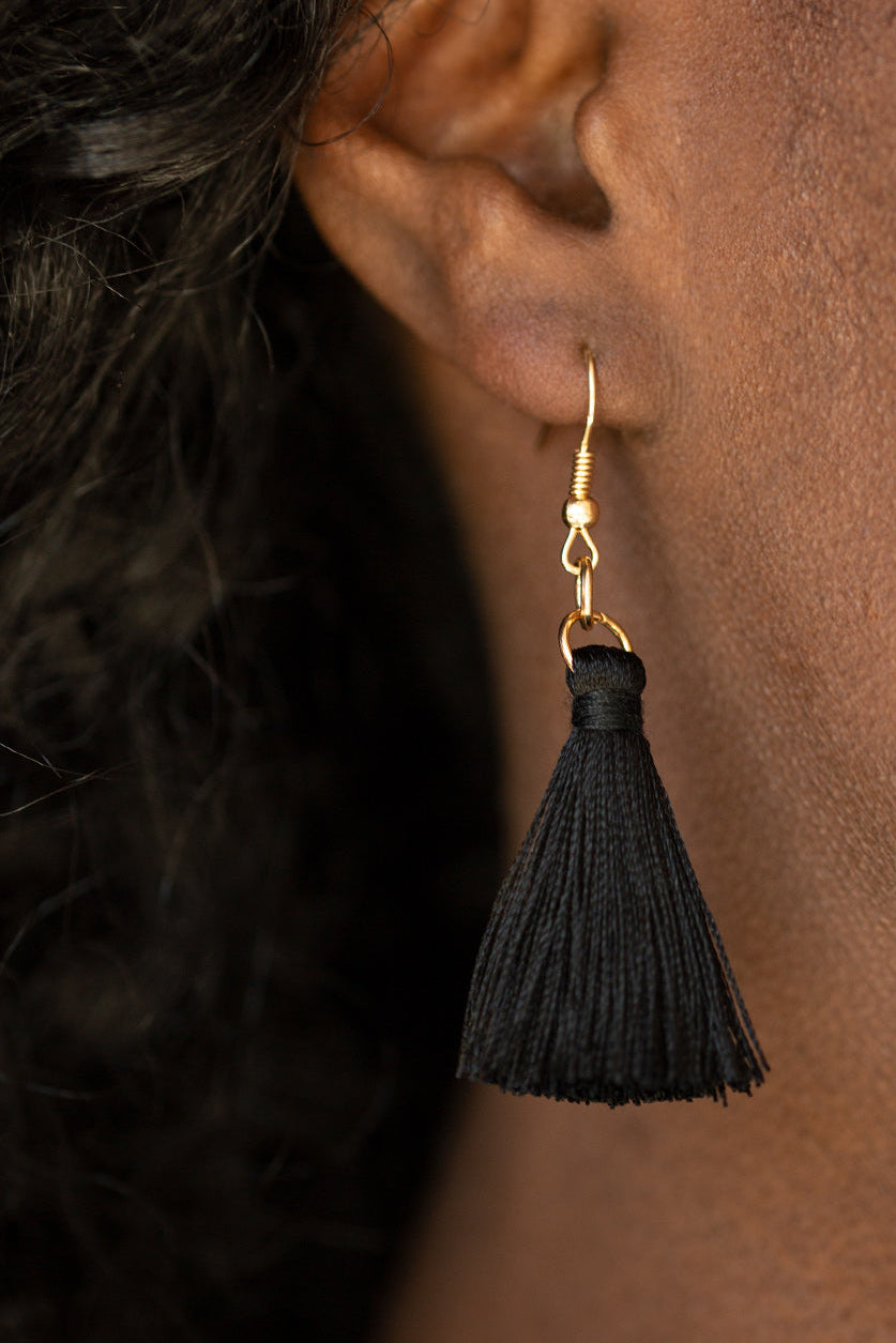 Paparazzi Necklaces - The MANE Event - Gold