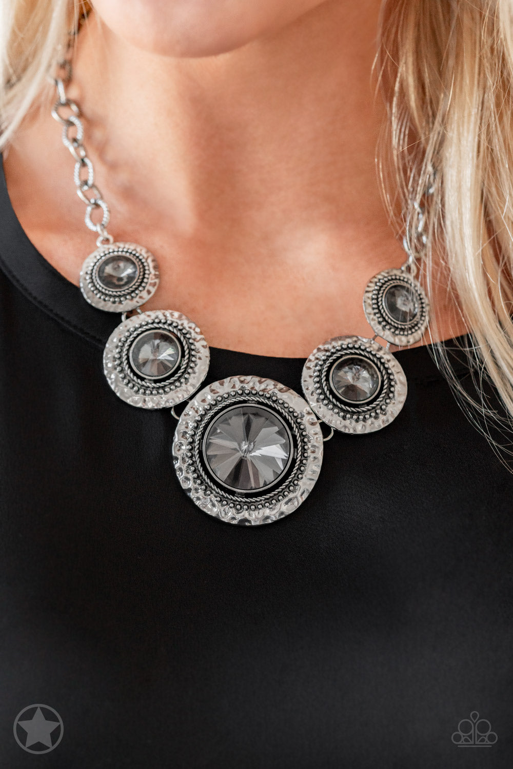 Paparazzi Blockbuster Necklaces - Global Glamour - Silver