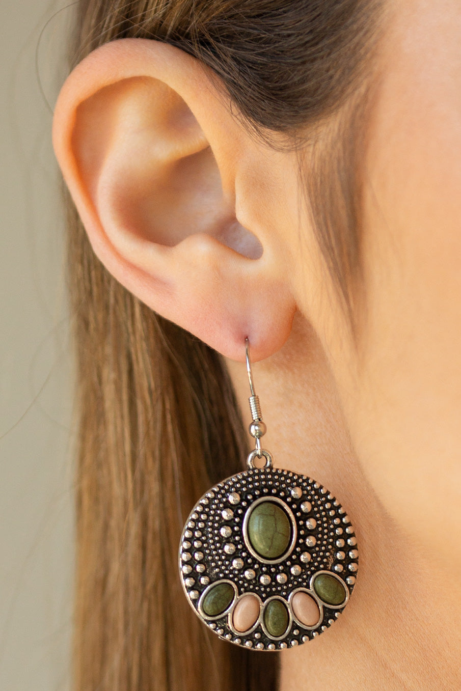 Paparazzi Earrings - Sandstone Paradise - Green