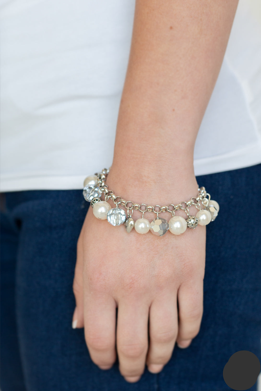 Paparazzi Bracelets - Cupid Couture - White