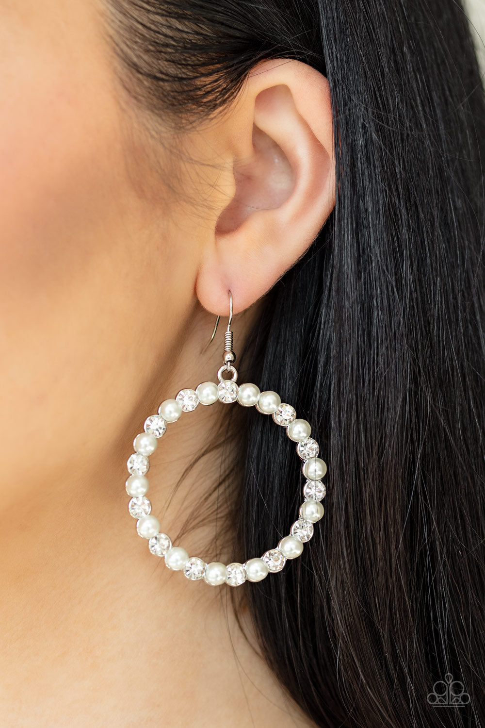 Paparazzi Earrings - Pearl Palace - White