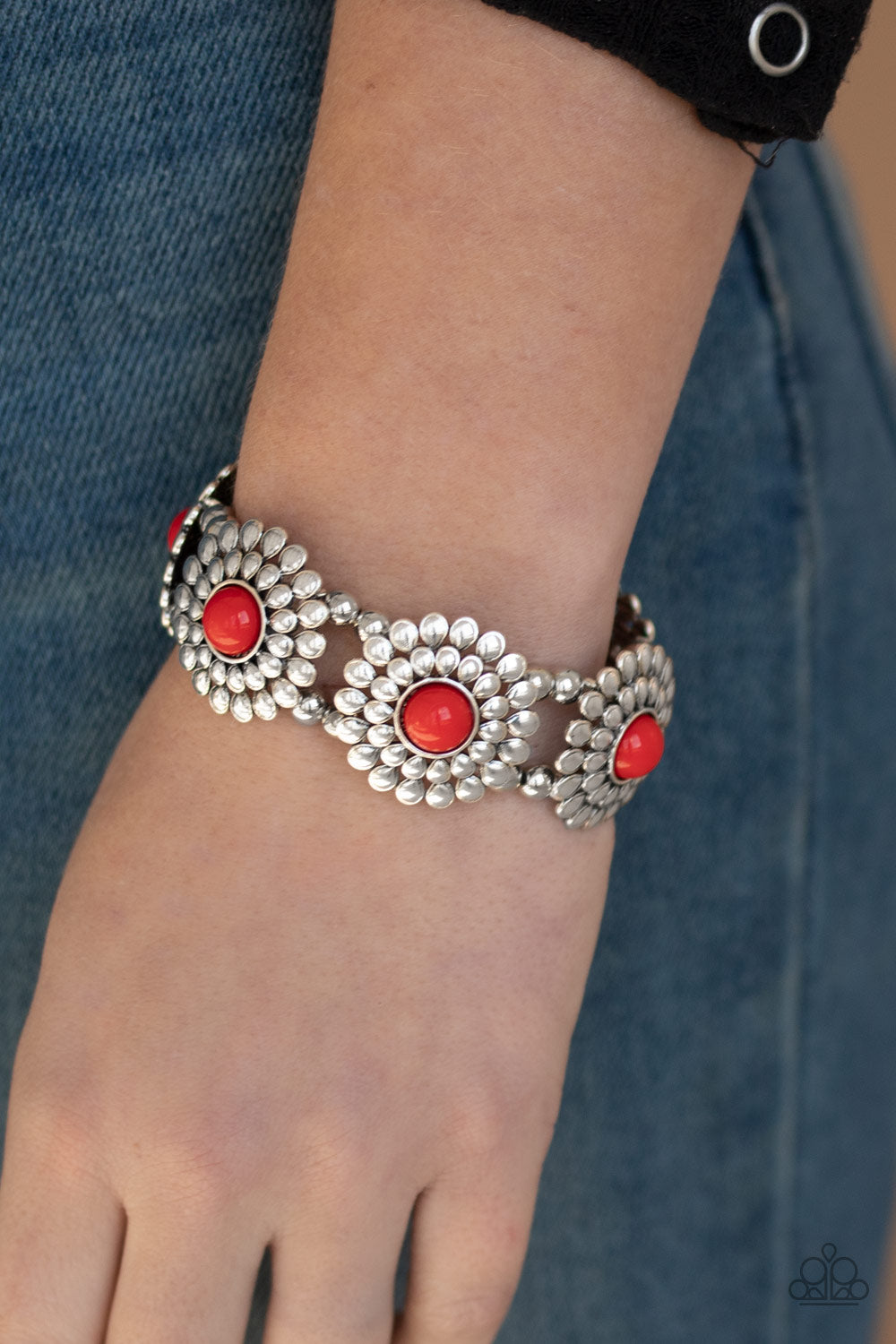 Paparazzi Bracelets - Bountiful Blossoms - Red