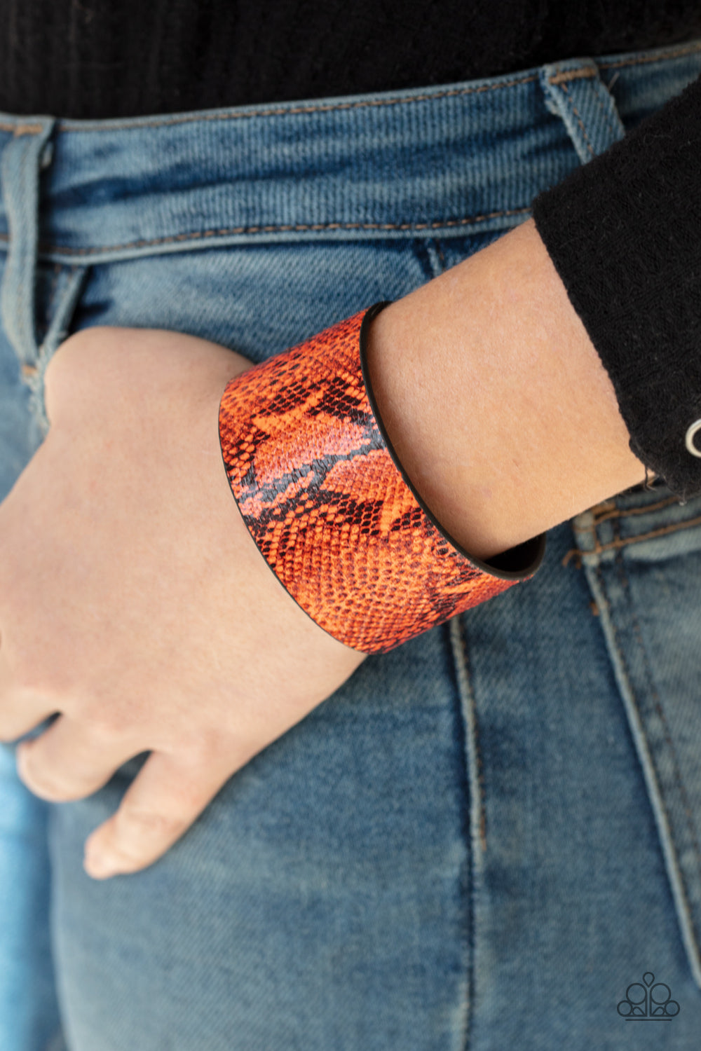 Paparazzi Urban Collection - Its A Jungle Out There - Orange