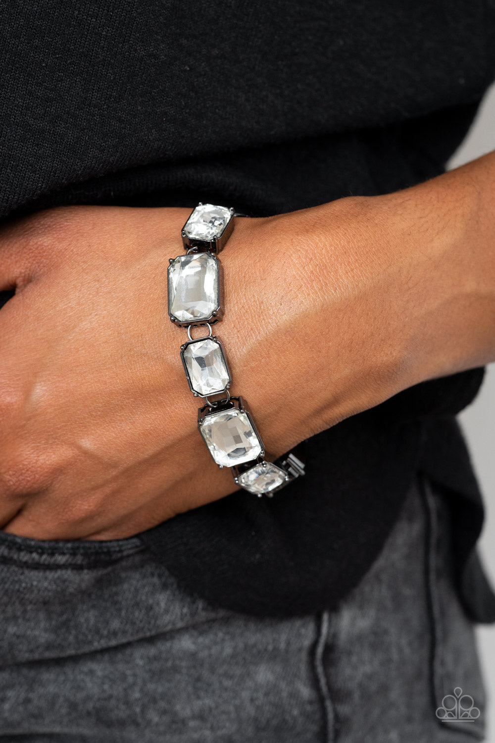 Paparazzi Bracelets - After Hours - Black