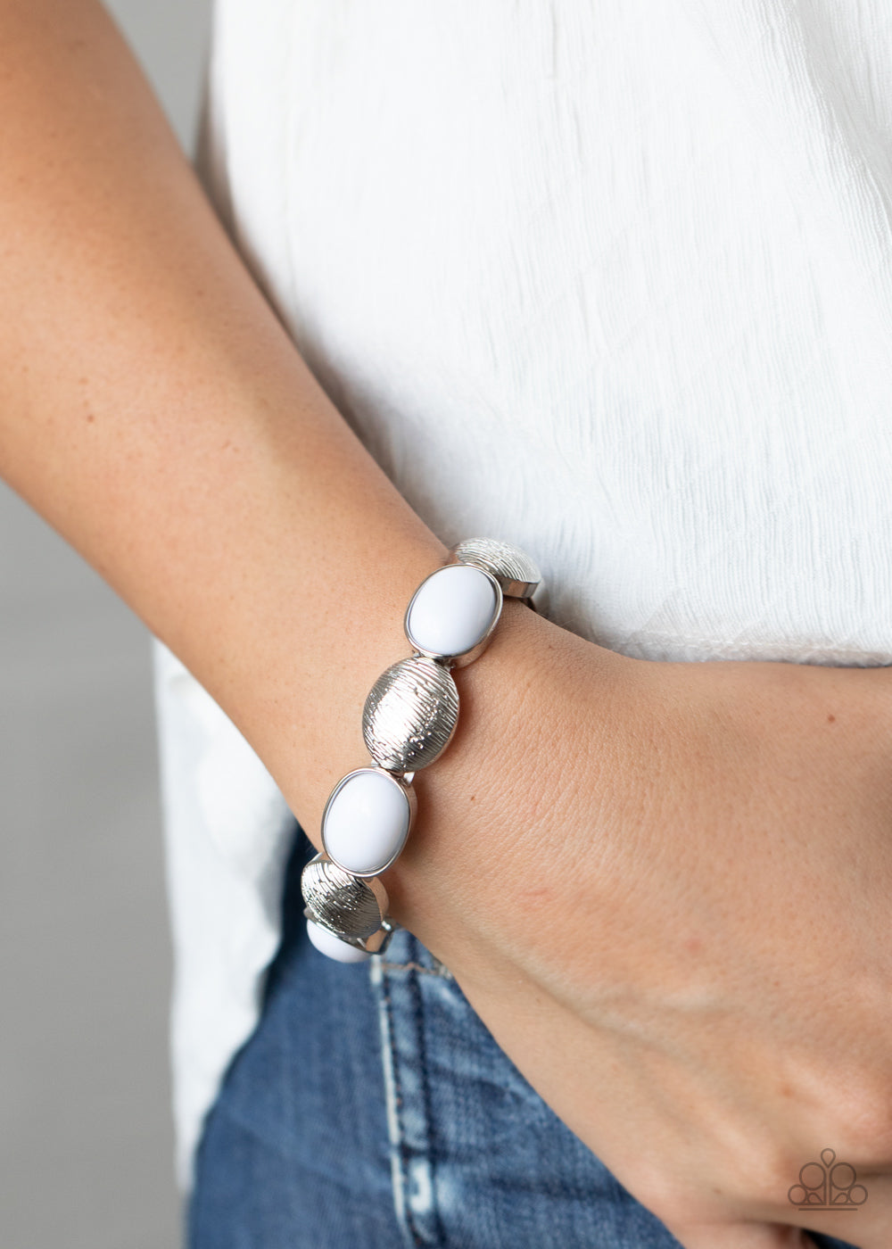 Paparazzi Bracelets - Decadently Dewy - White
