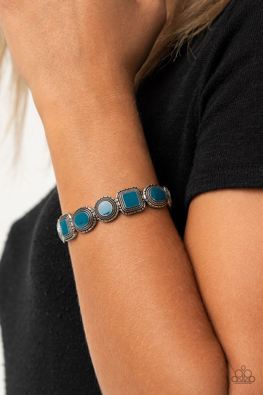 Paparazzi Bracelets - Vividly Vintage - Blue