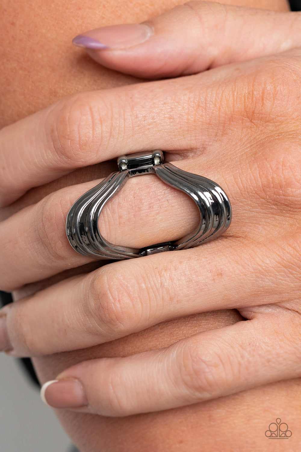 Paparazzi Rings - Keep An Open Mind - Black