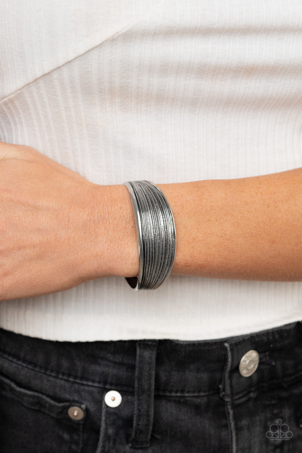 Paparazzi Bracelets - Off The Cuff - Silver
