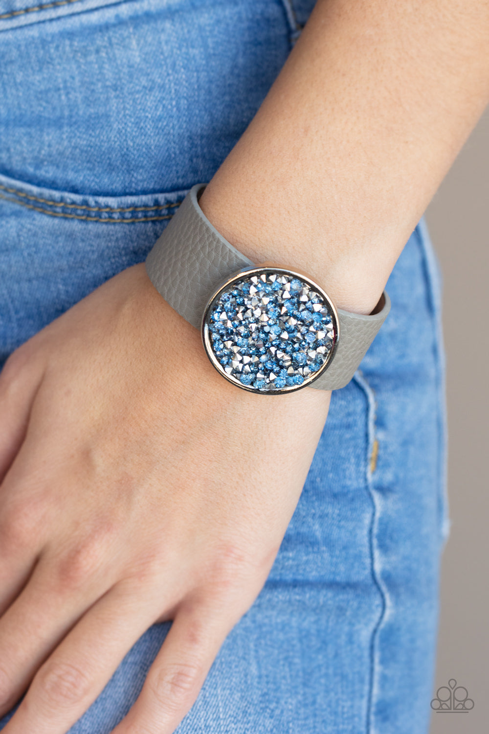 Paparazzi Urban Collection - Stellar Escape - Blue