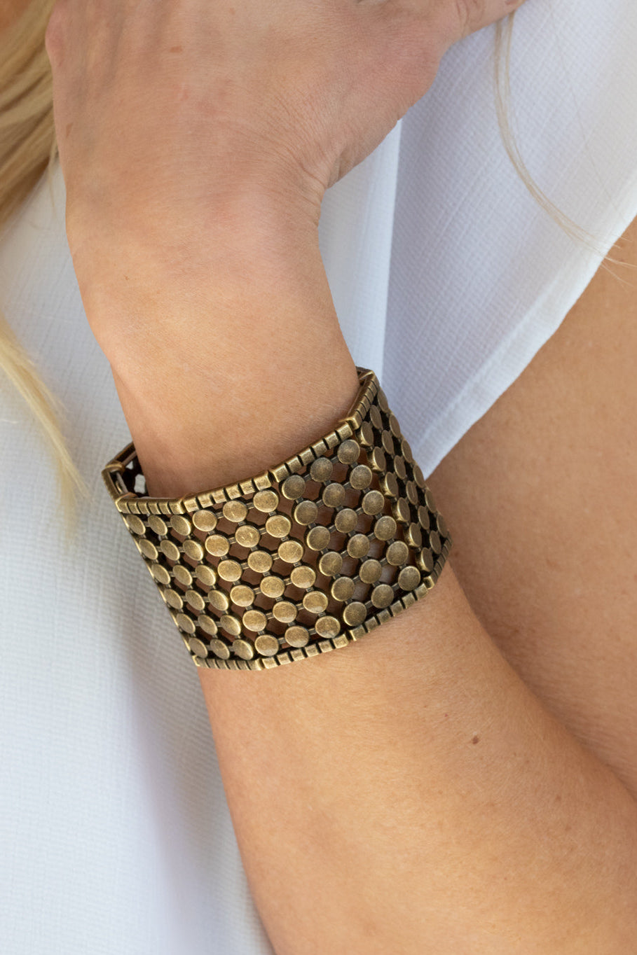 Paparazzi Bracelets - Cool and Connected - Brass