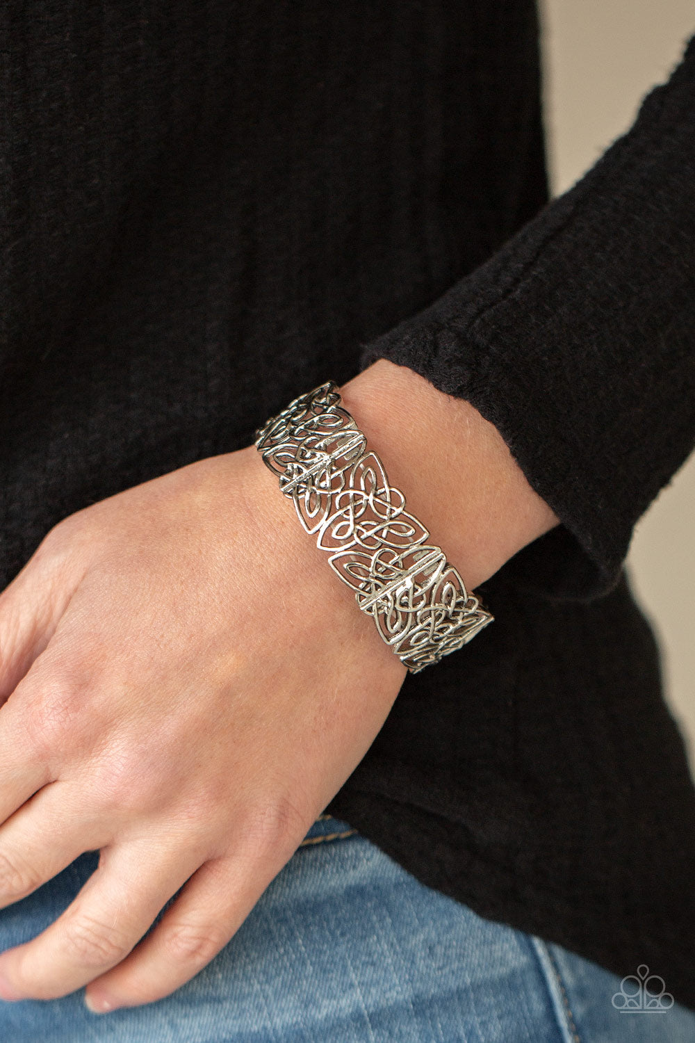 Paparazzi Bracelets - Namaste Gardens - Silver