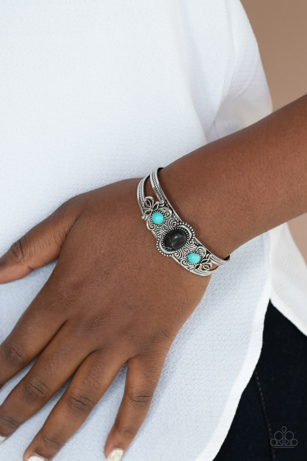 Paparazzi Bracelets - Artisan Ancestry - Black