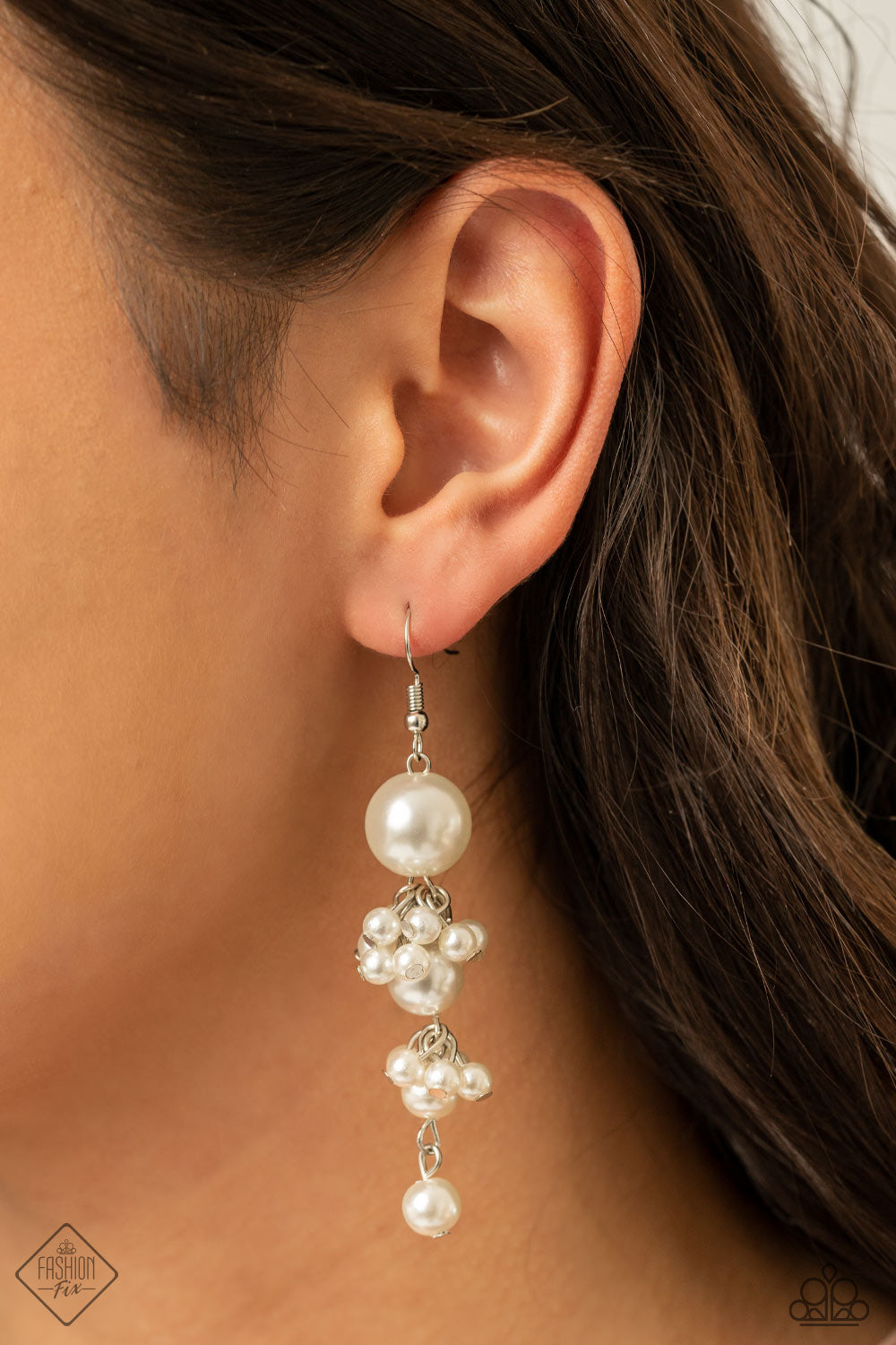Paparazzi Earrings - Ageless Applique - White