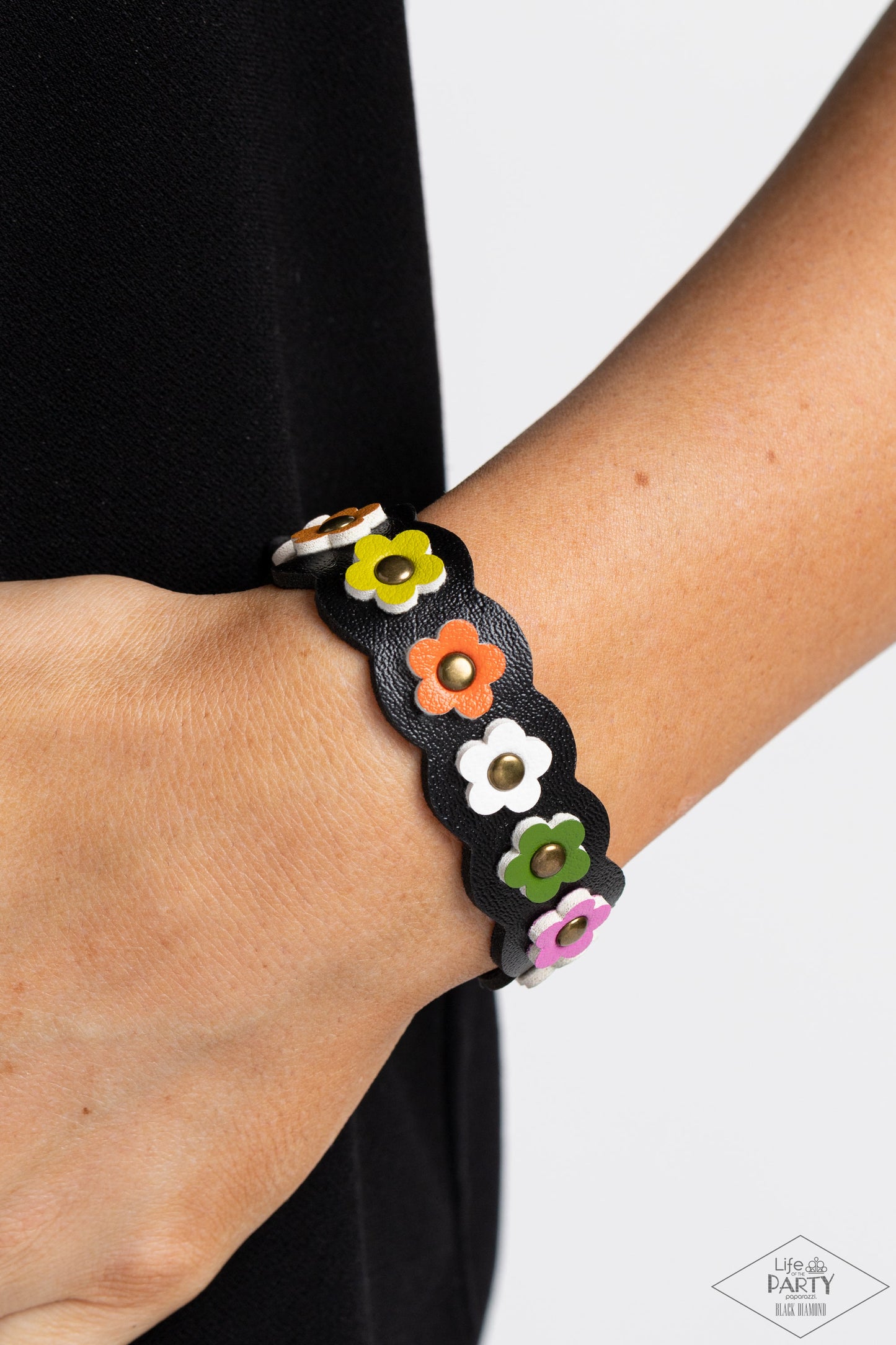 Paparazzi Urban Collection - Little Miss Sunshine - Multi - Wrap