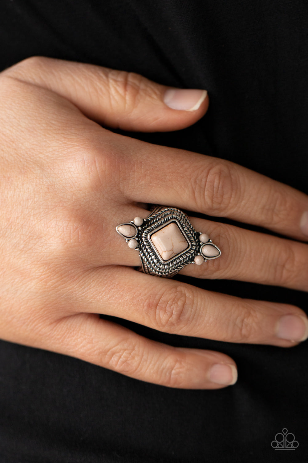 Paparazzi Rings - Mesa Mystic - Brown