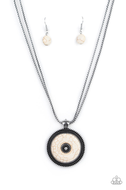 Paparazzi Necklaces - Epicenter of Attention - White