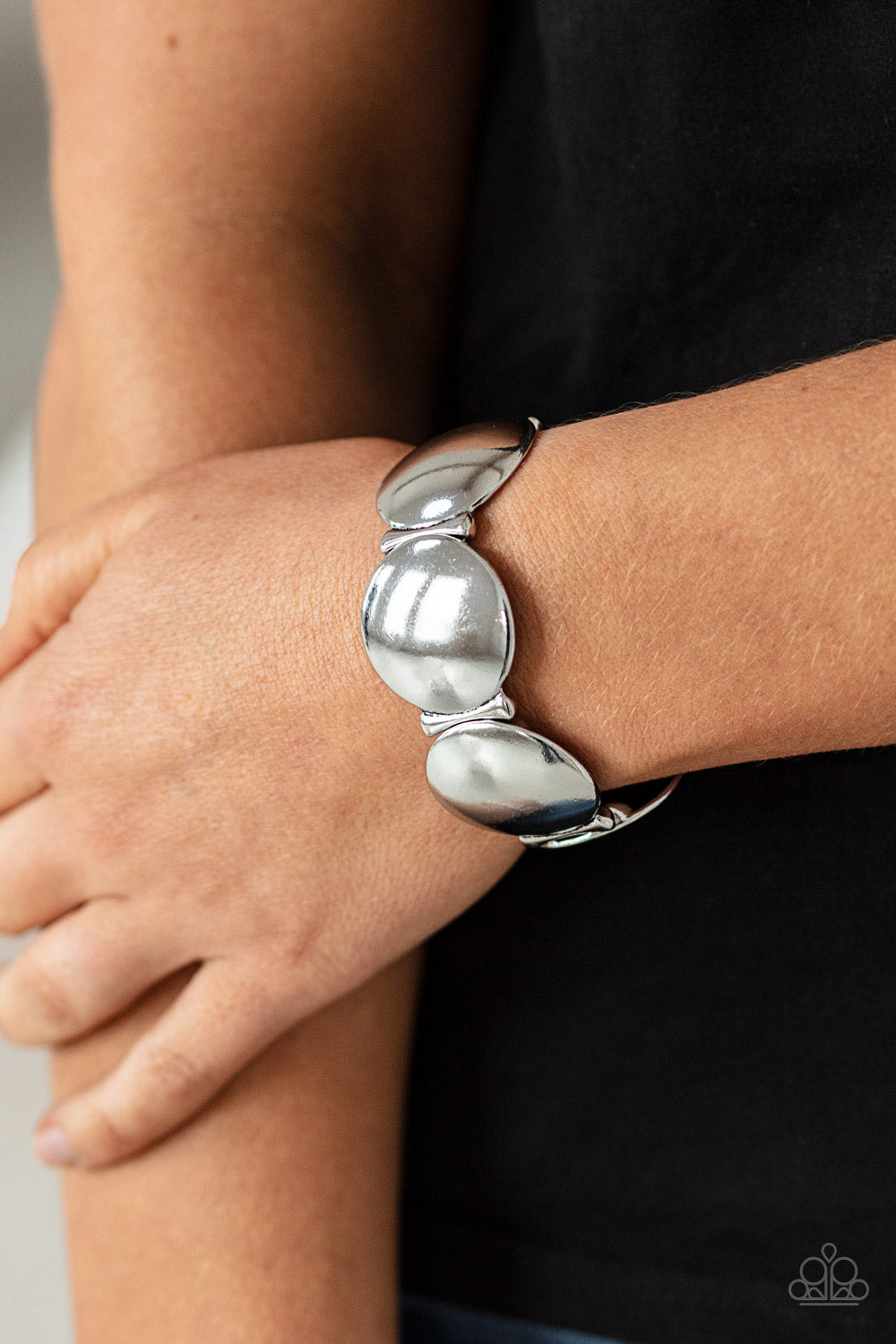 Paparazzi Bracelets - Going, Going, GONG! - Silver