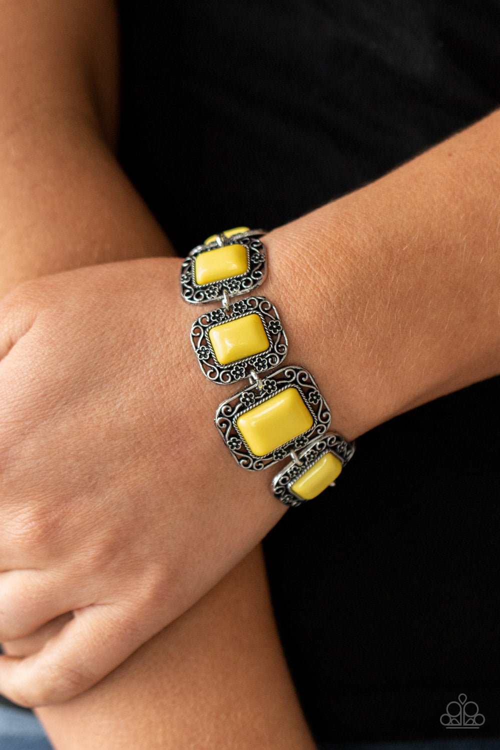 Paparazzi Bracelets - Retro Rodeo - Yellow