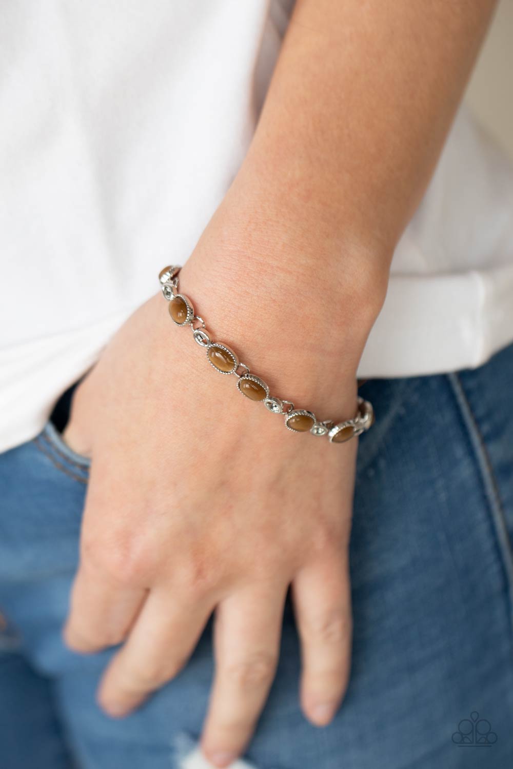 Paparazzi Bracelets - Blissfully Beaming - Brown