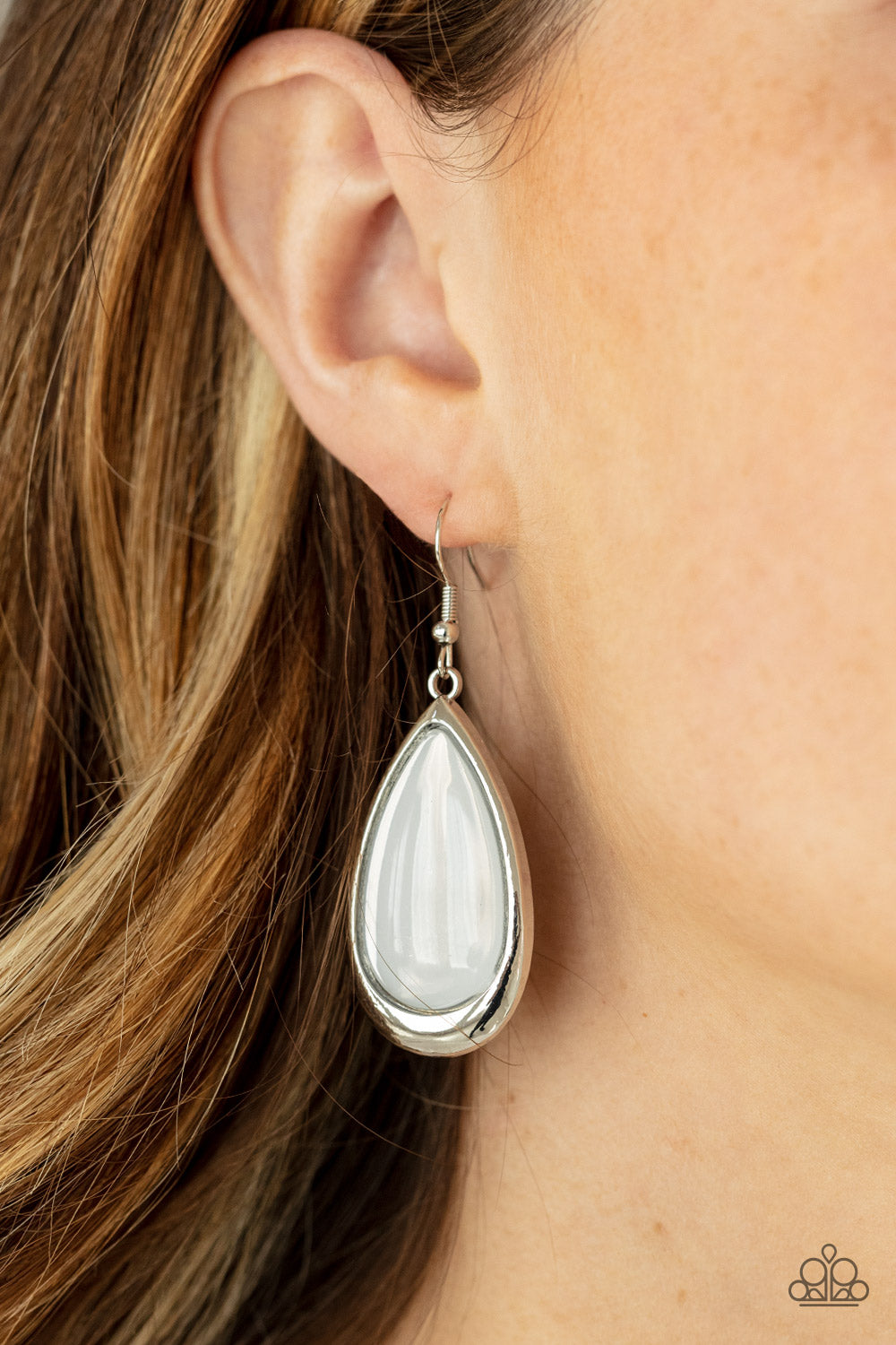 Paparazzi Earrings - A World To Seer - White