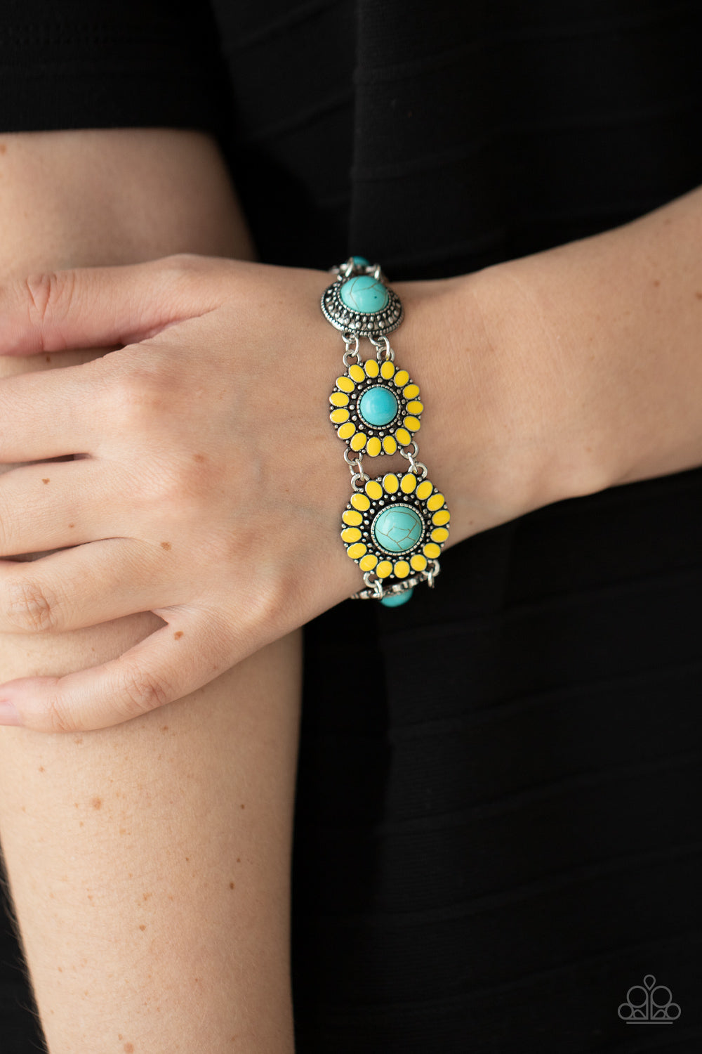 Paparazzi Bracelets - Bodaciously Badlands - Yellow