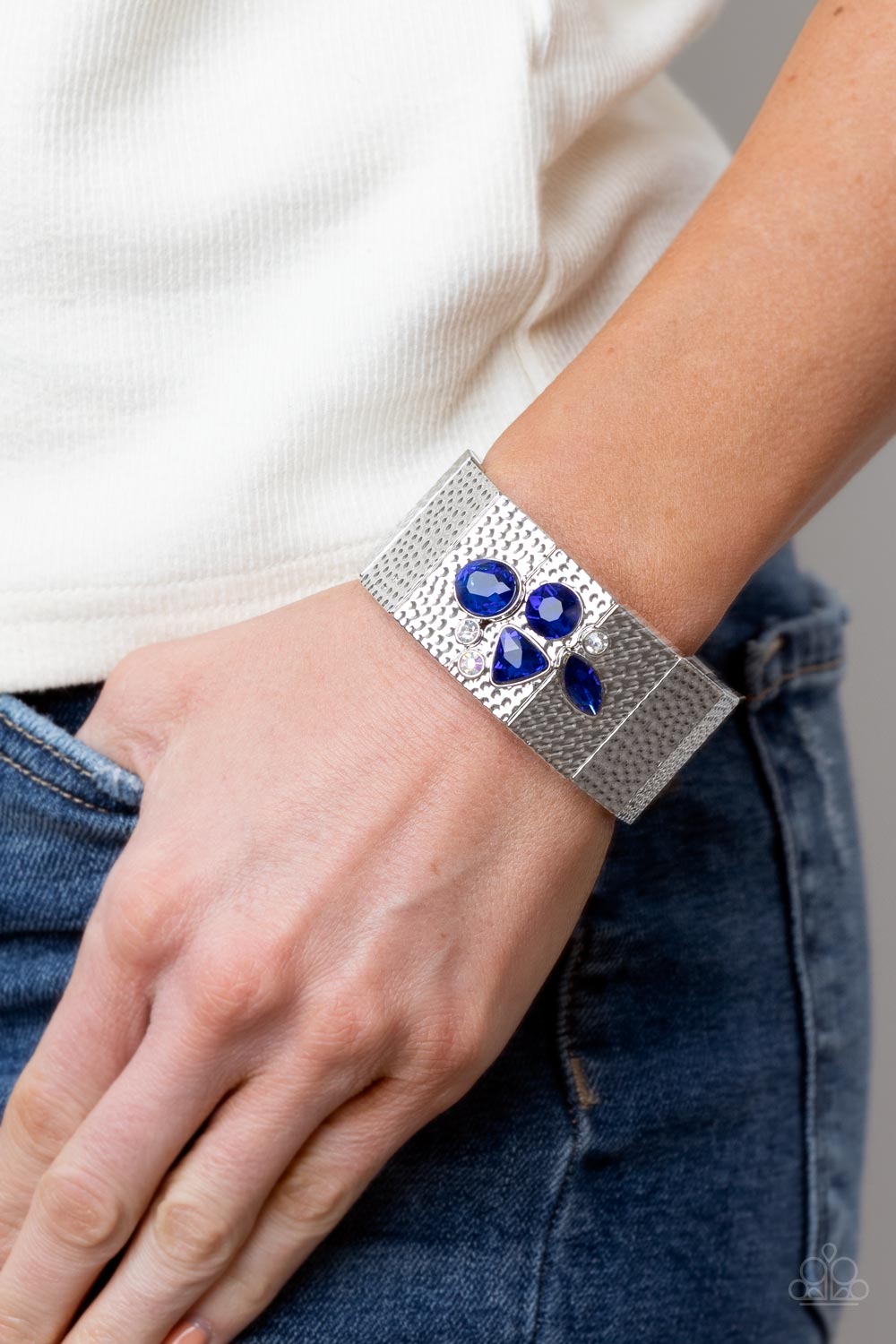 Paparazzi Bracelets - Flickering Fortune - Blue