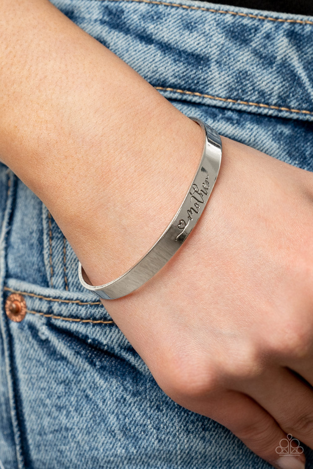 Paparazzi Bracelets - Sweetly Named - Silver