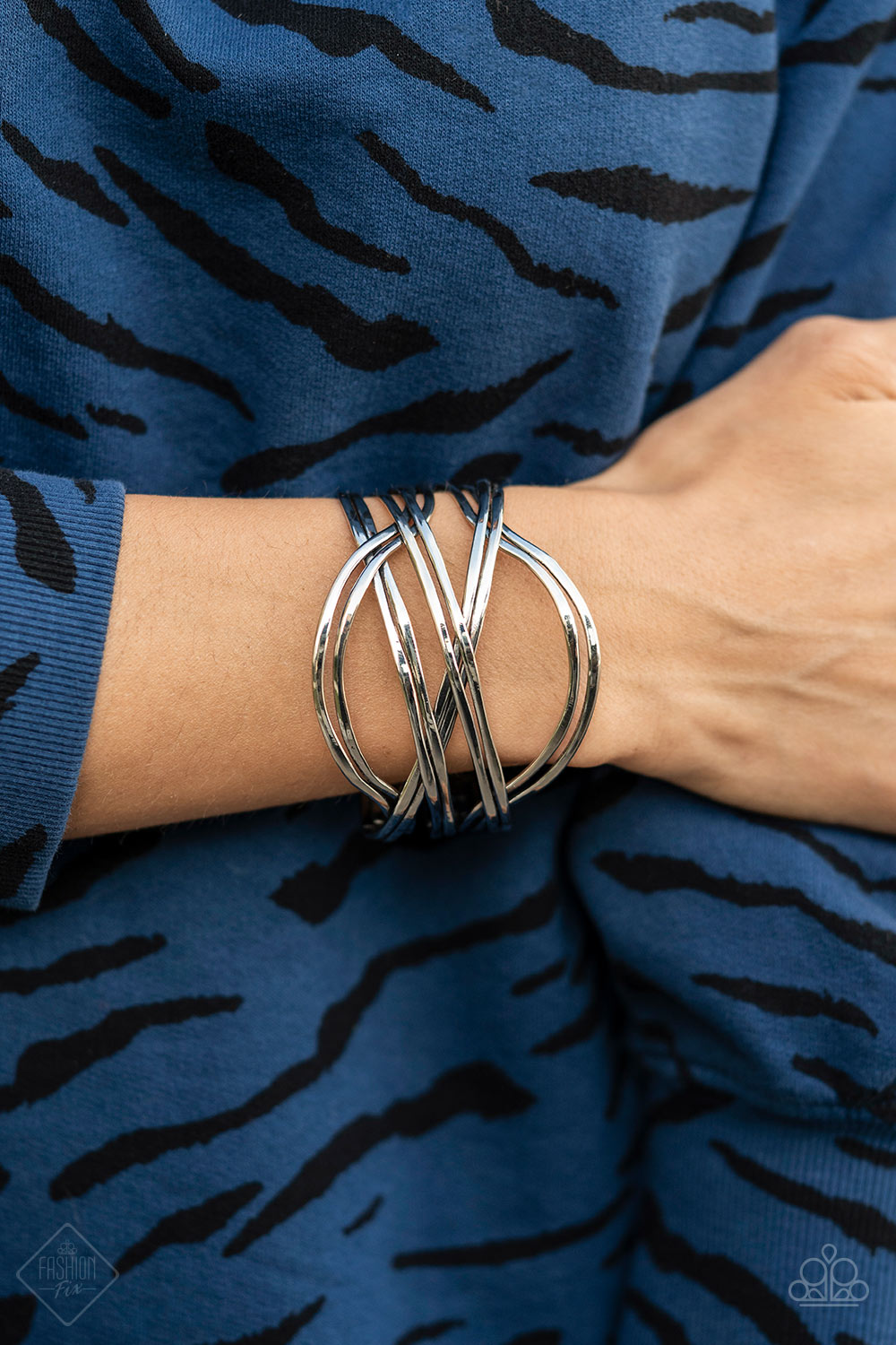 Paparazzi Bracelets - Hautely Hammered - Silver Cuff - Fashion Fix