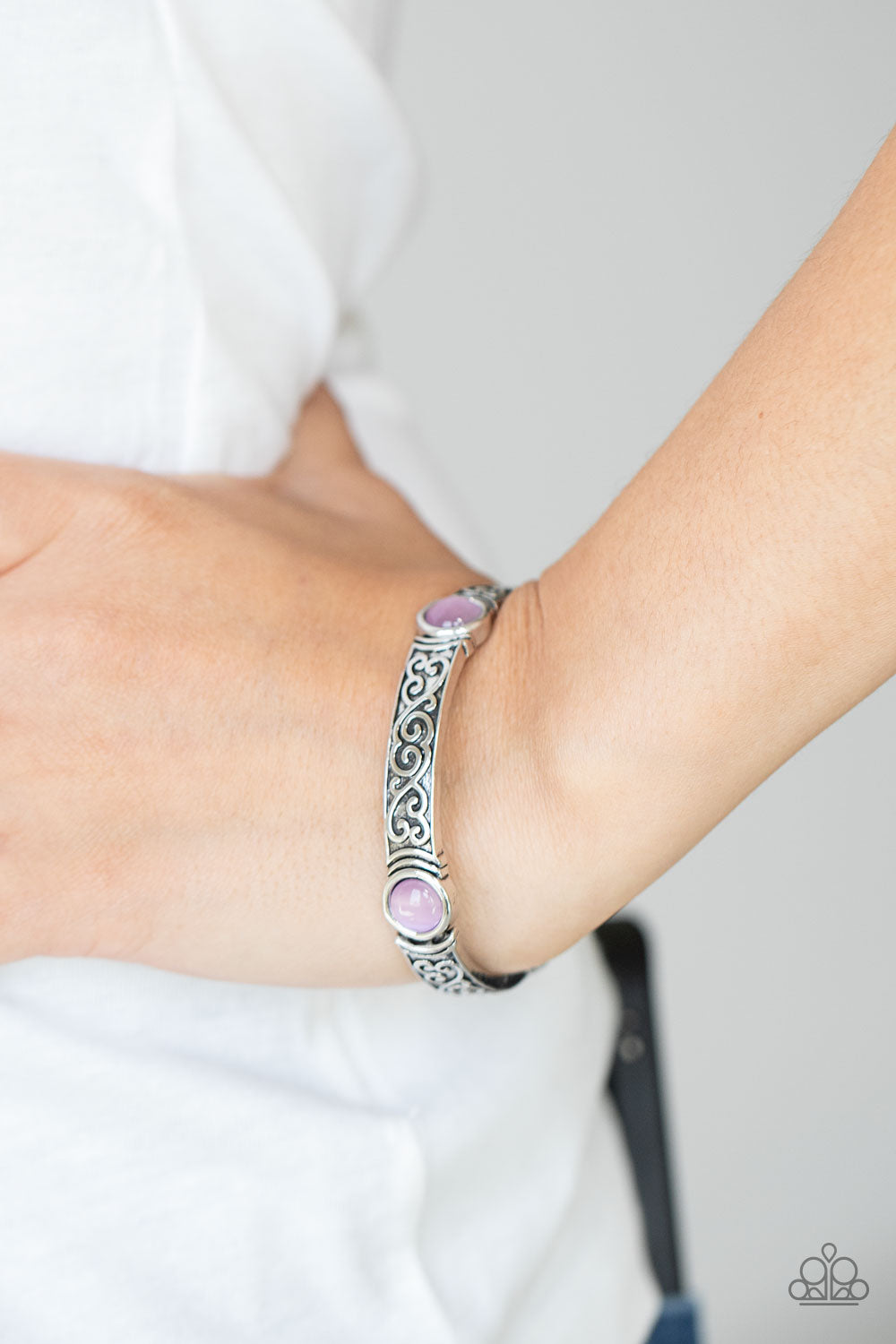 Paparazzi Bracelets - Ethereally Enchanting - Purple