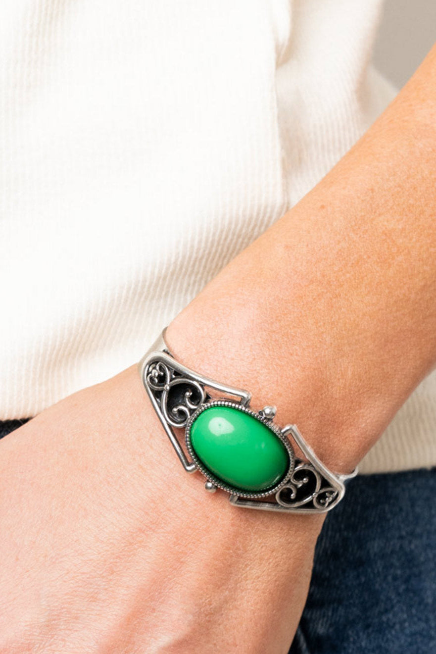 Paparazzi Bracelets - Springtime Trendsetter - Green