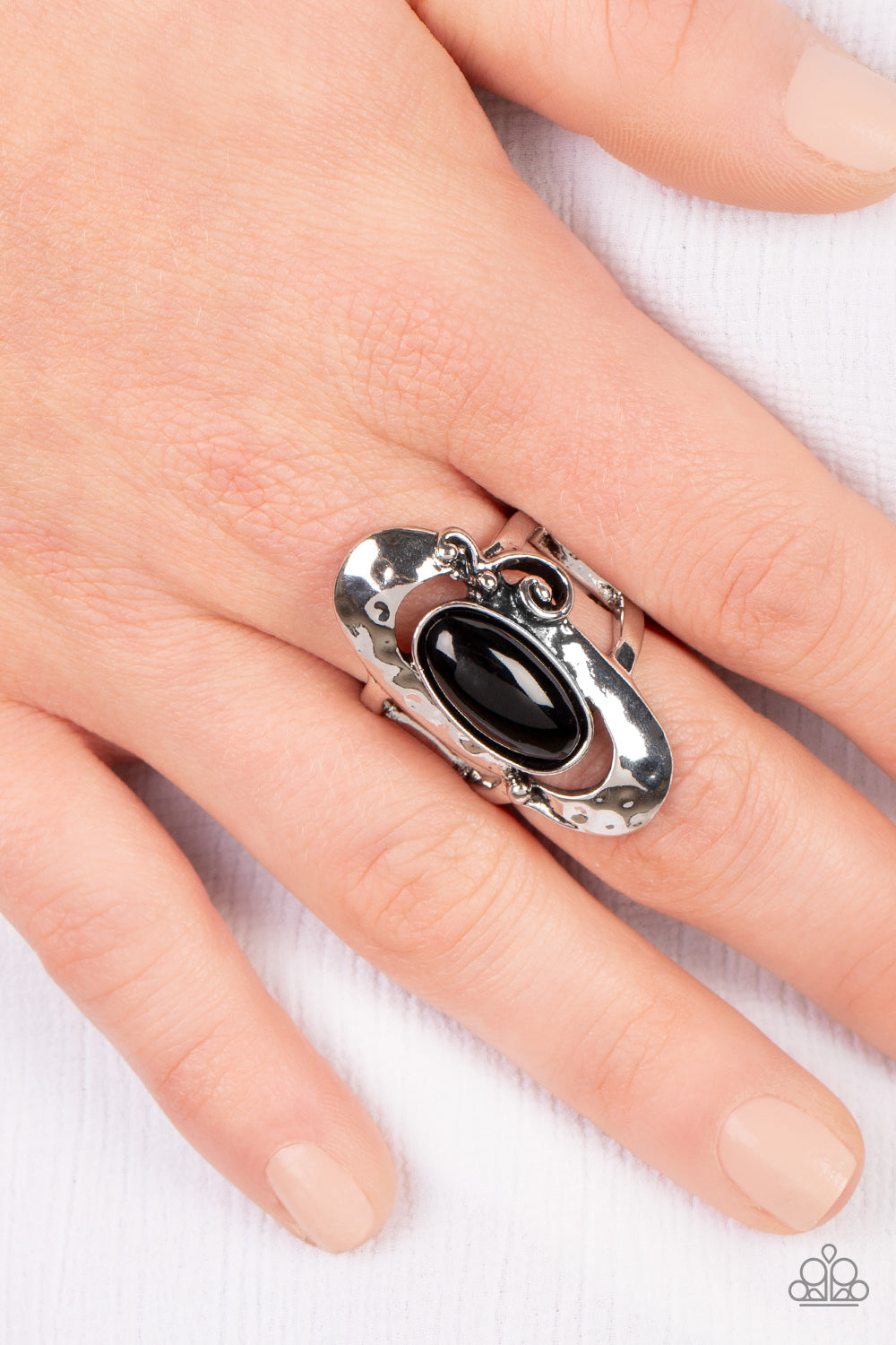 Paparazzi Rings - Garden Oasis - Black