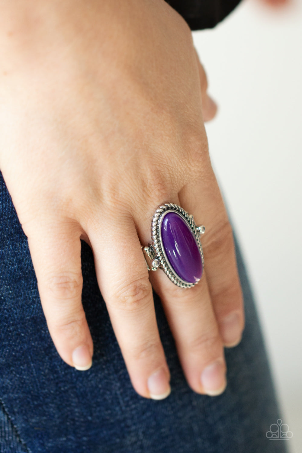 Paparazzi Rings - Oval Oasis - Purple