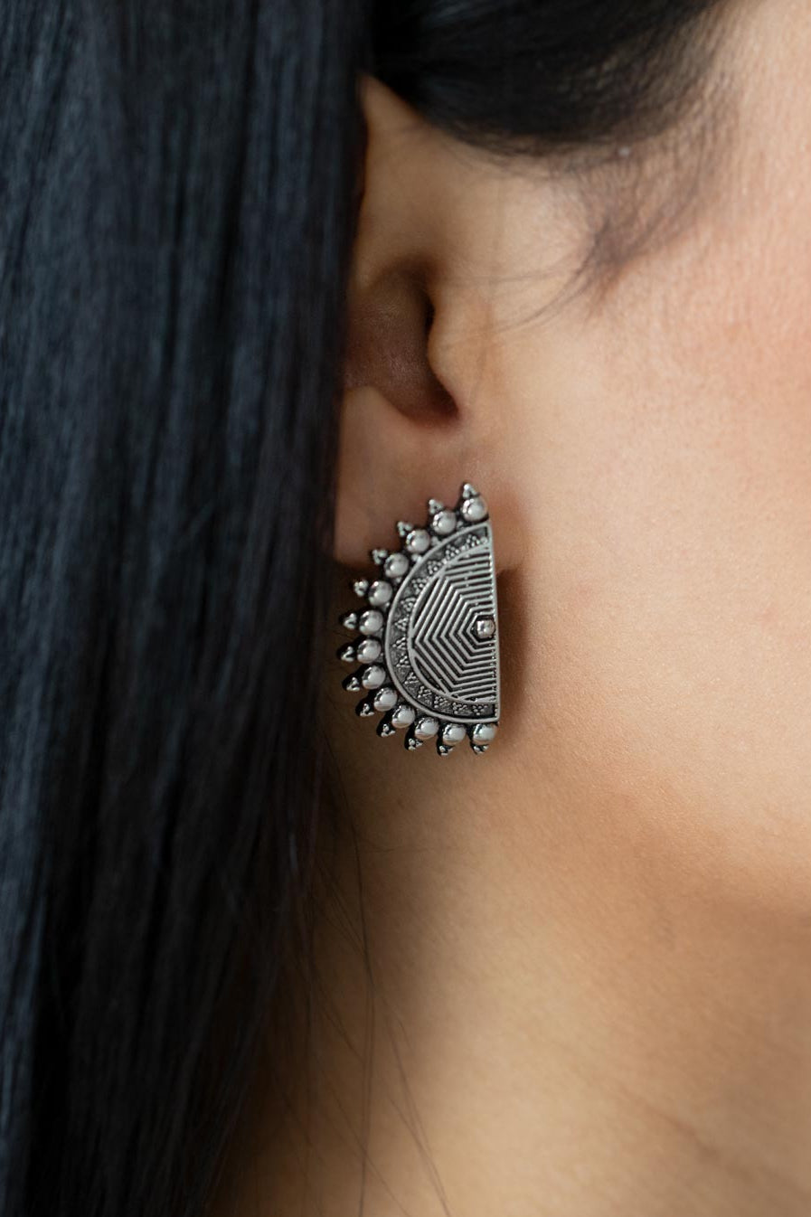 Paparazzi Earrings - Fiercely Fanned Out - Silver