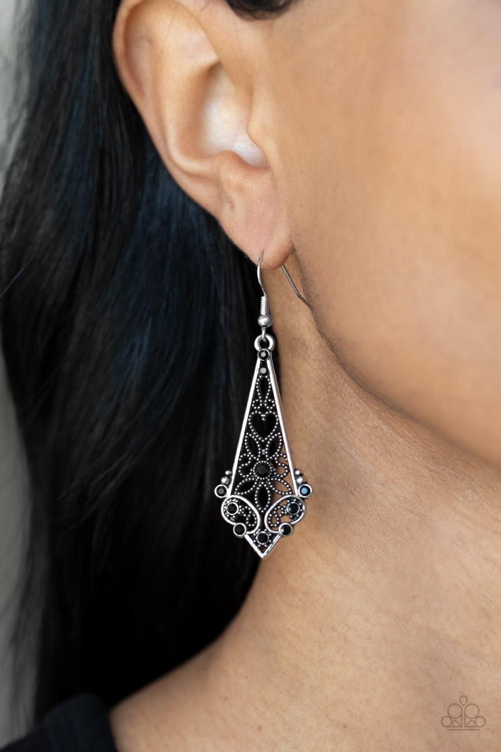 Paparazzi Earrings - Casablanca Charisma - Black