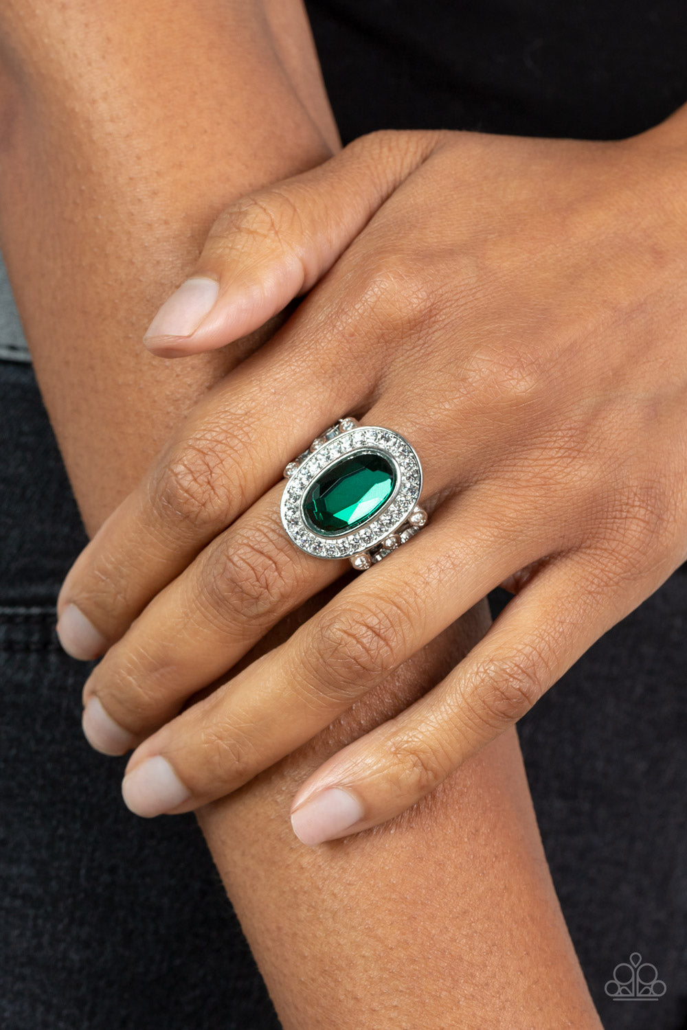 Paparazzi Rings - Always OVAL-achieving - Green
