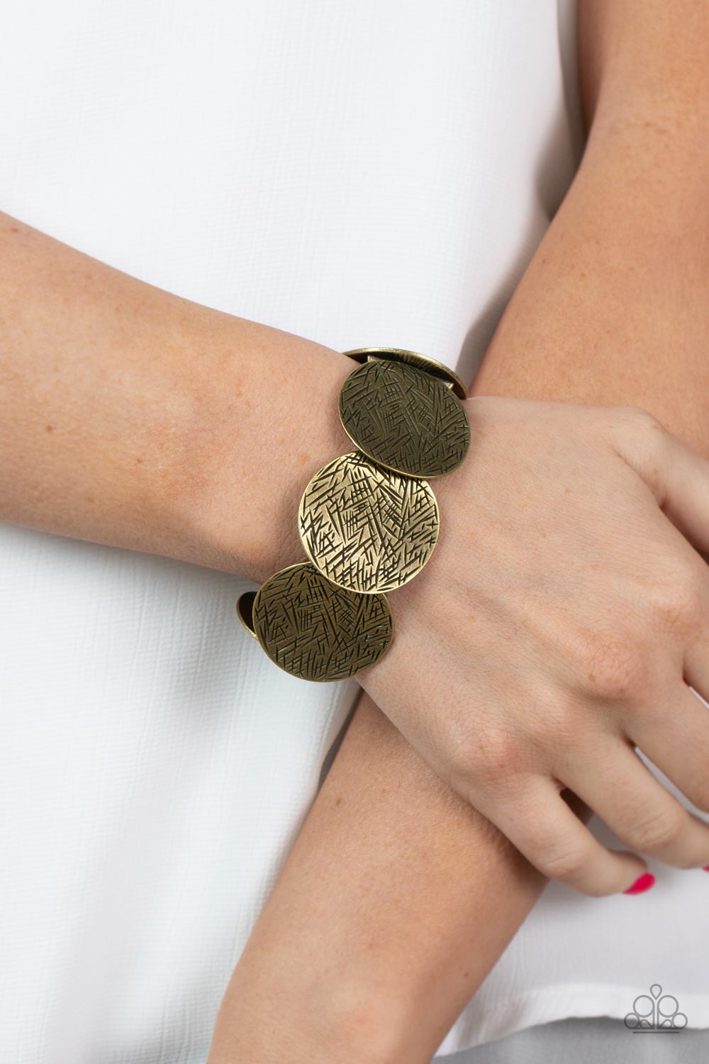 Paparazzi Bracelets - Extra Etched - Brass