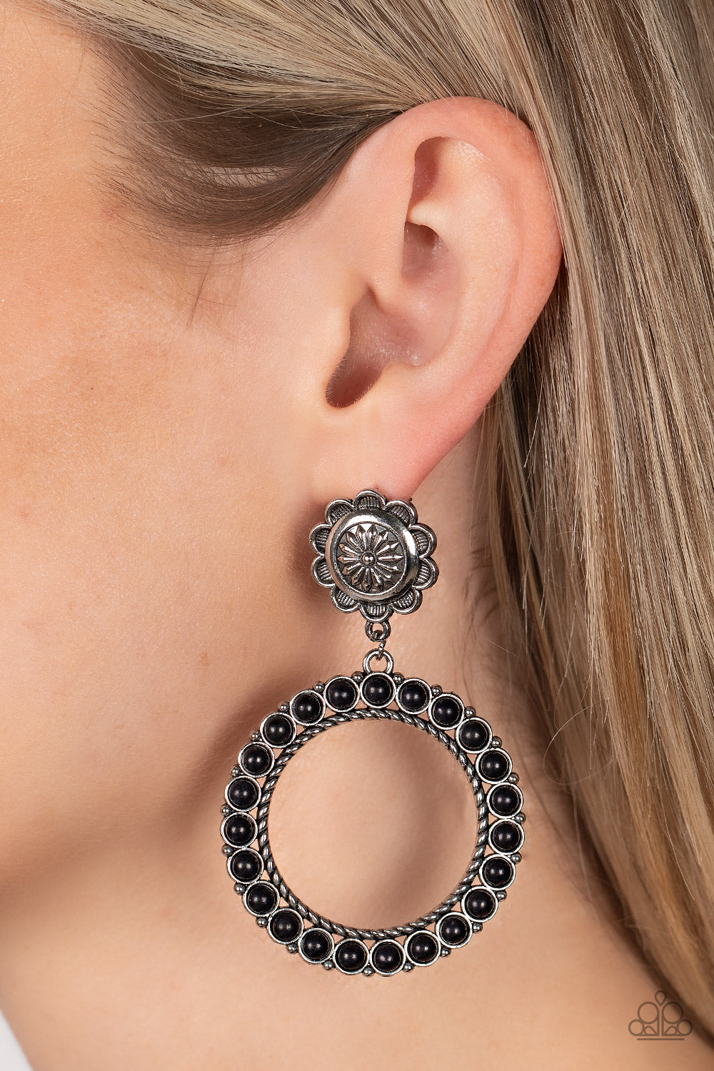 Paparazzi Earrings - Playfully Prairie - Black