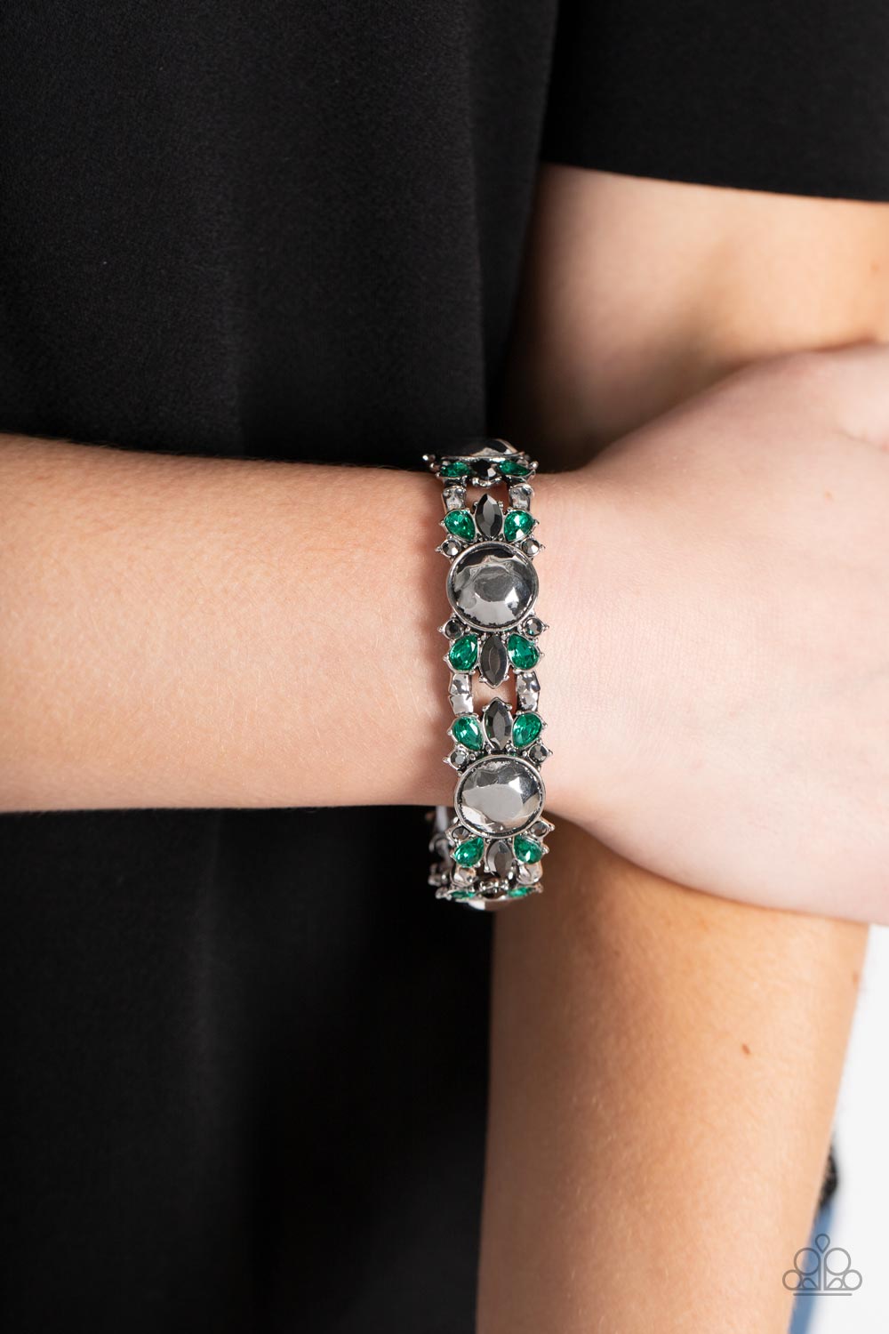 Paparazzi Bracelets - Definitively Diva - Green