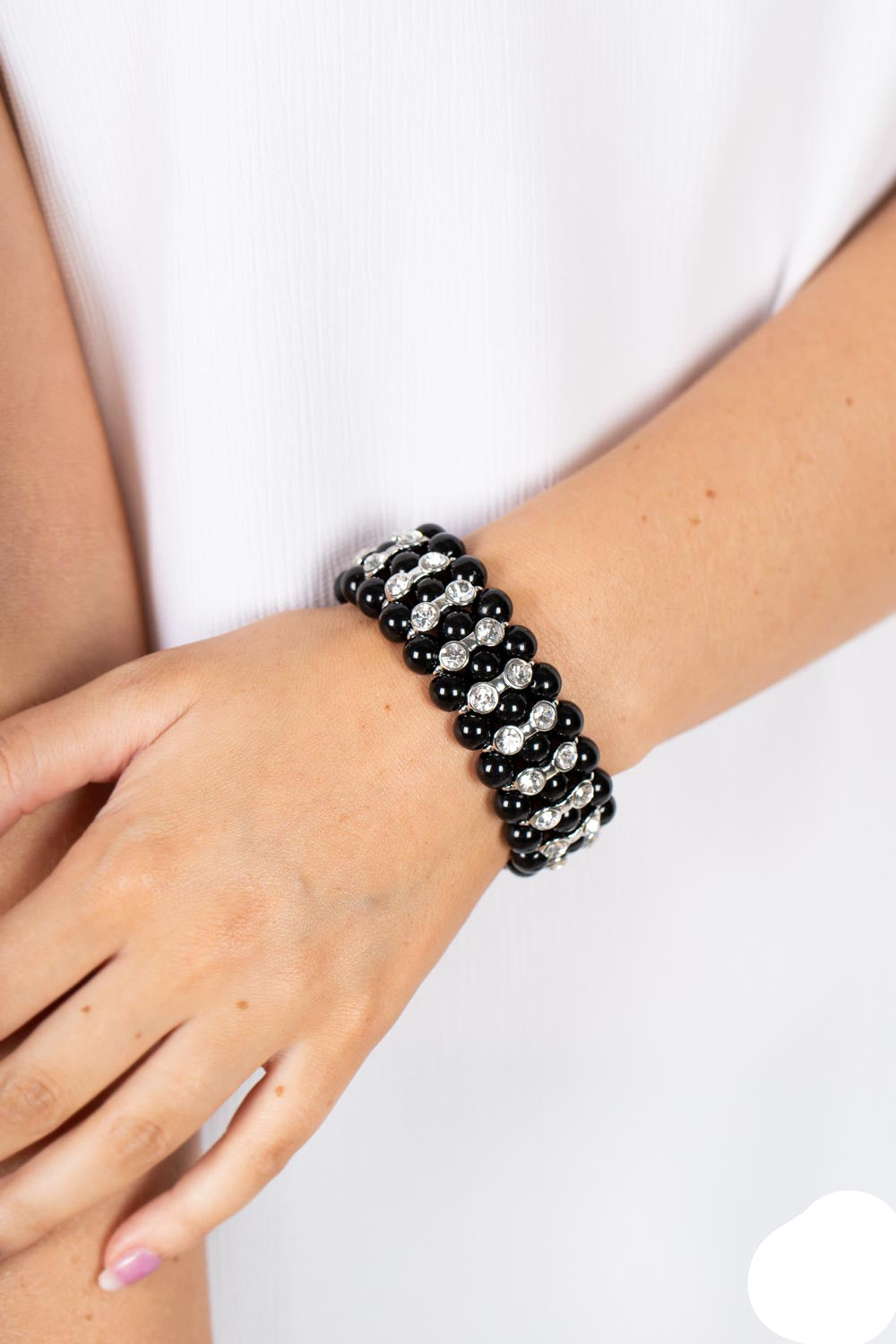Paparazzi Bracelets - Eiffel Tower Elegance - Black - B1417