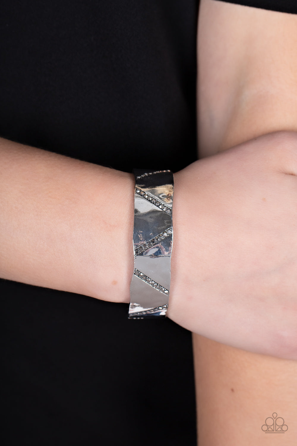 Paparazzi Bracelets - Couture Crusher - Silver