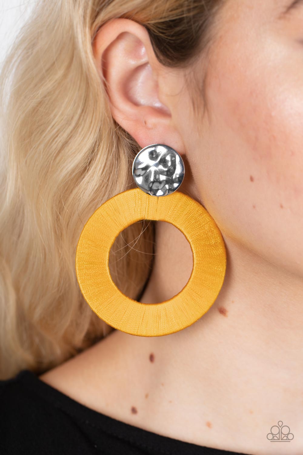 Paparazzi Earrings - Strategically Sassy - Yellow
