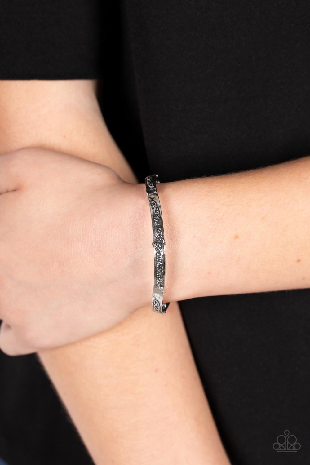 Paparazzi Bracelets - Very Vineyard - Silver