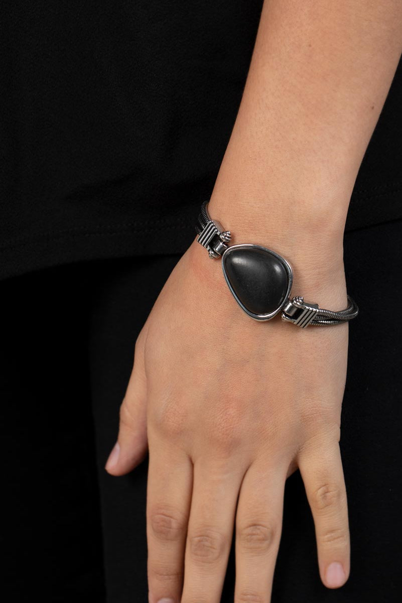 Paparazzi Bracelets - Badlands Bounty - Black