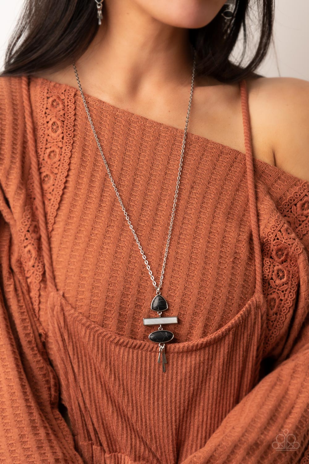 Paparazzi Necklaces - Artisan Eden - Black