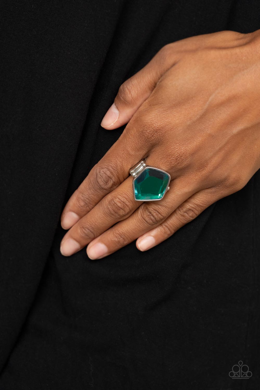 Paparazzi Rings - Abstract Escapade - Green